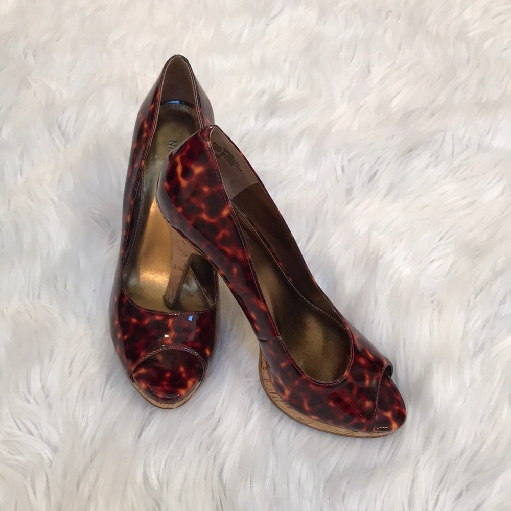 NINE WEST TORTOISE AND CORK HEELS